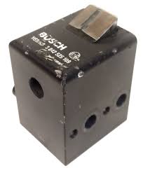 3842525109